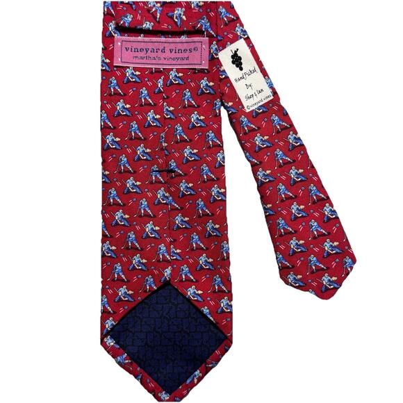 VINEYARD VINES HOCKEY PRINT MENS SILK TIE 3.5 x 61 in. EUC - Picture 1 of 4